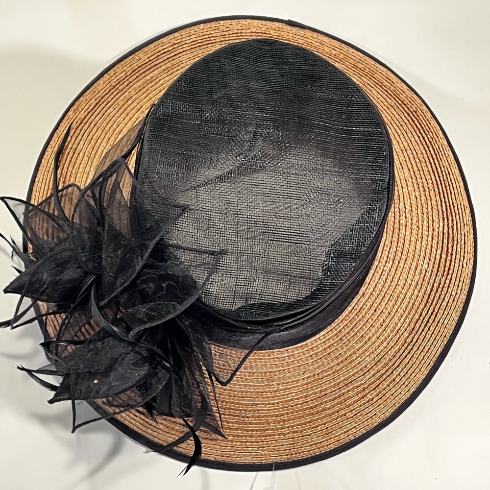 NWT Black and Tan Bucket Brimmed Straw Hat Kentucky Derby - Picture 4 of 7